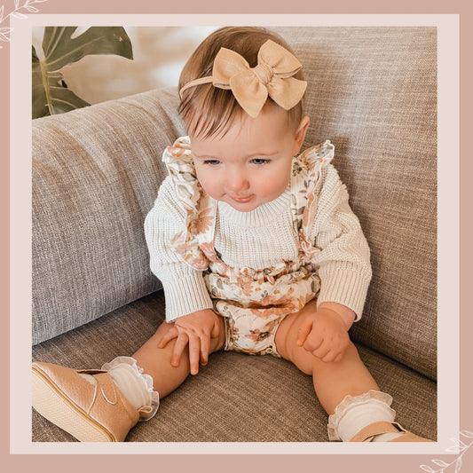 personalised baby bow, baby headband, baby, gift, linen bow, Australia, piggy tails, large bow, bambiniBop, newborn, toddler, clip, customisable, keepsake, gift